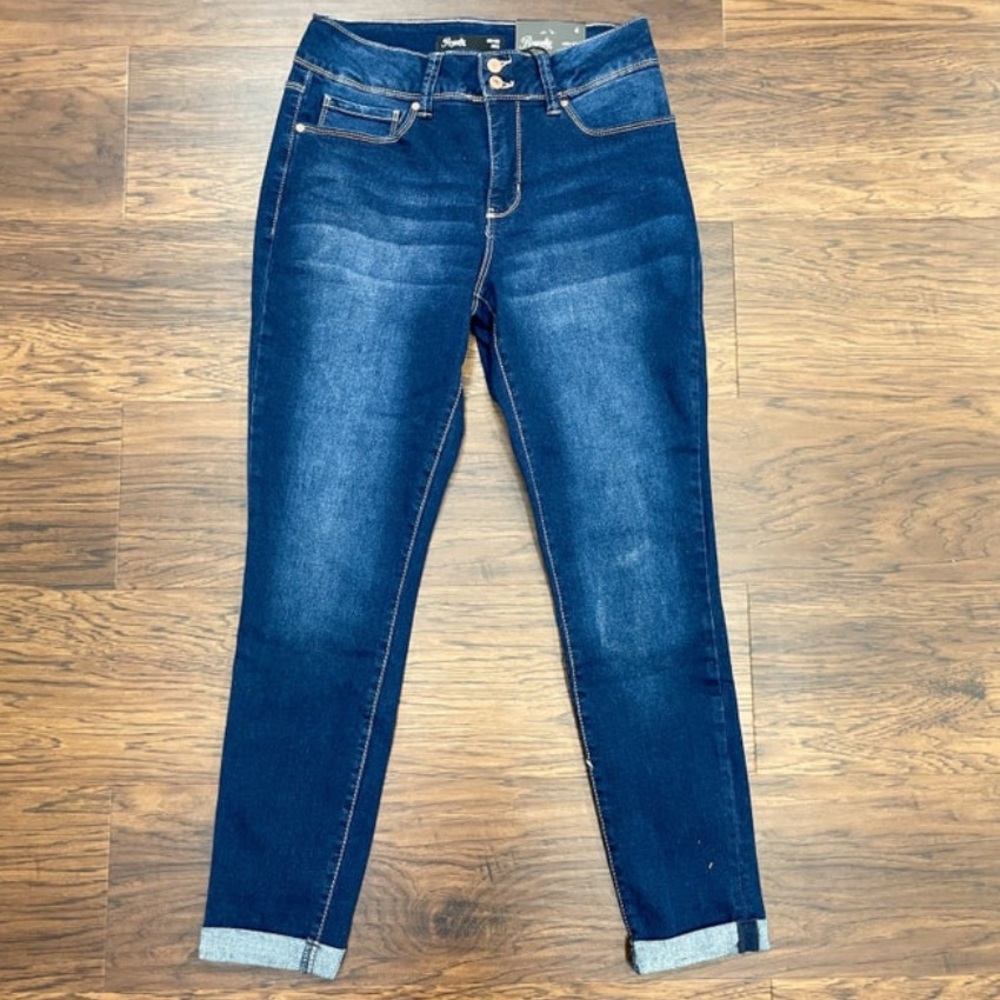 Royalty For Me Hide Davenport Roll Cuff Jeans